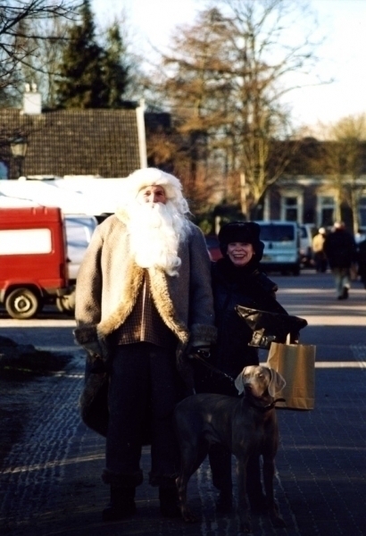Ine en Pingus met de kerstman tijdens kerstmarkt in Oude Schans
