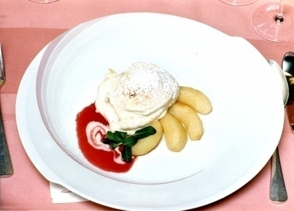 Dessert uit de pâtisserieschool van Hans Josef Decker